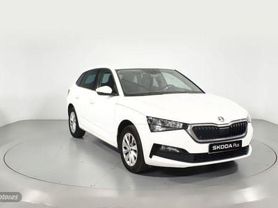Usado Skoda Scala Ambition 95 CV (69 kW) 2024 Blanco Utilitario