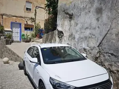 Usado Hyundai Ioniq 141 CV (103 kW) 2018 Blanco Utilitario