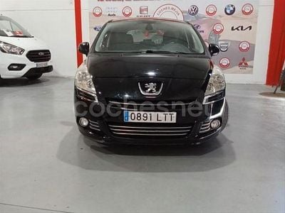 Negro Usado 2013 Peugeot 5008 Active Monovolumen | 7610 € (Precio justo)