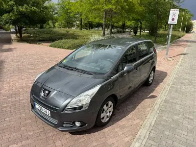 Usado Peugeot 5008