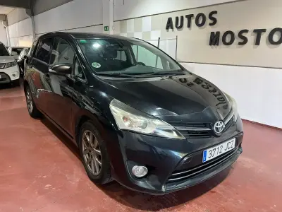 Käytetty Toyota Verso Advance 150 HP (110 kW) 2015 Musta Tila-auto