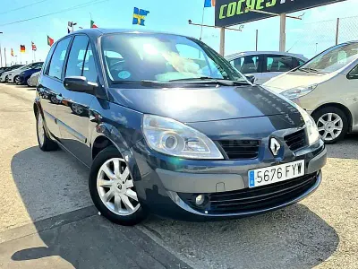 Usado Renault Scénic II Dynamique 110 CV (80 kW) 2008 Negro Monovolumen