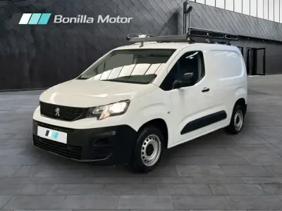Usado Peugeot Partner 98 CV (72 kW) 2022 Blanco Monovolumen