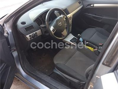 Gris / plata Usado 2008 Opel Astra Enjoy Berlina | 4200 € (Precio justo)