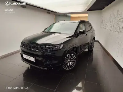 Usado Jeep Compass Summit 240 CV (176 kW) 2025 Verde SUV
