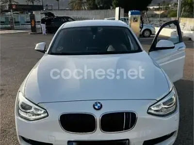 Usado BMW 118 Sport Line 143 CV (105 kW) 2013 Blanco Utilitario