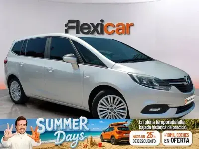 Usado Opel Zafira Excellence 134 CV (98 kW) 2018 Gris Monovolumen