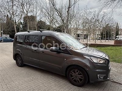 Usado Ford Grand Tourneo Connect Titanium 120 CV (88 kW) 2022 Gris / plata Monovolumen