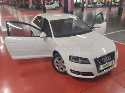 Usado Audi A3 Ambiente 105 CV (77 kW) 2009 Blanco Utilitario