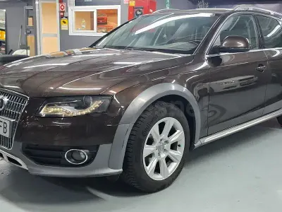 Usado Audi A4 Allroad 177 CV (130 kW) 2012 Marrón Familiar