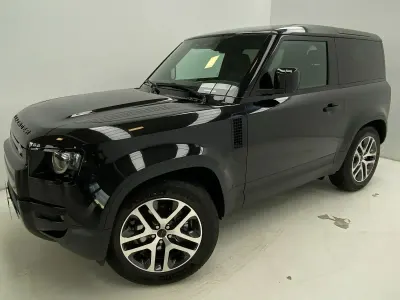 Usado Land Rover Defender S 250 CV (183 kW) 2025 Negro SUV