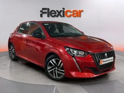 Usado Peugeot 208 Allure 101 CV (74 kW) 2023 Rojo Utilitario