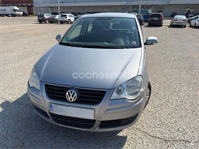 Usado VW Polo Edition 80 CV (58 kW) 2007 Gris / plata Utilitario