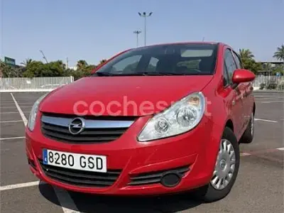 Usado Opel Corsa Cosmo 80 CV (58 kW) 2009 Rojo Utilitario