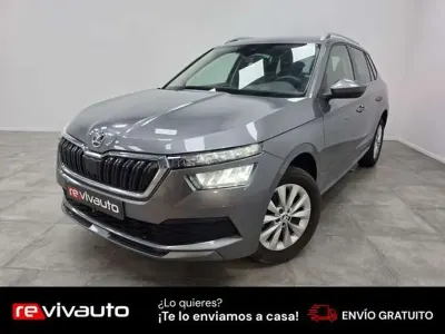 Usado Skoda Kamiq Ambition 110 CV (80 kW) 2022 Gris SUV