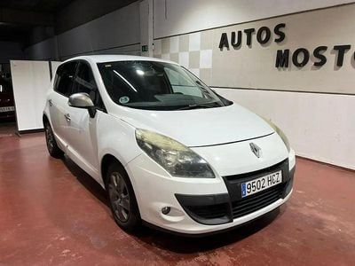 Begagnad Renault Grand Scénic III Dynamique 110 HK (80 kW) 2011 Vit Minibuss