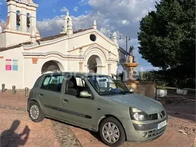 Usado Renault Clio 75 CV (55 kW) 2001 Verde Berlina