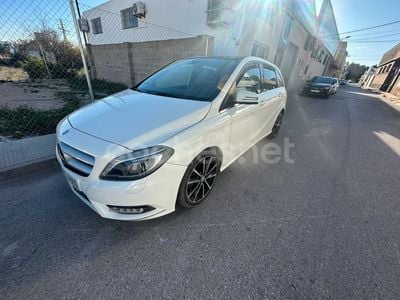 Mercedes B180