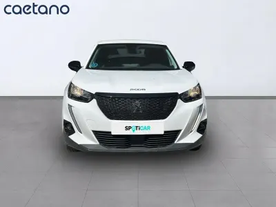 Usado Peugeot 2008 Active 100 HP (73 kW) 2022 Branco SUV