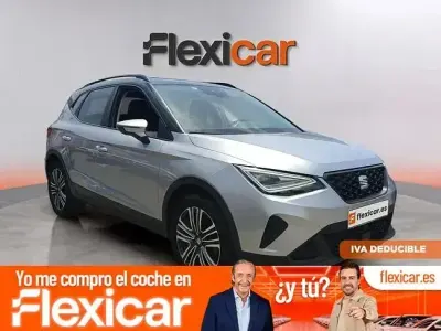 Usado Seat Arona Style 110 CV (80 kW) 2023 Blanco SUV