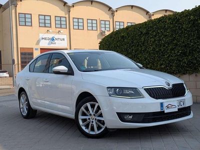 Blanco Usado 2015 Skoda Octavia Style Utilitario | 13.900 € (Precio justo)