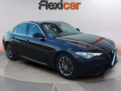 Usado Alfa Romeo Giulia Super 180 CV (132 kW) 2017 Negro Berlina