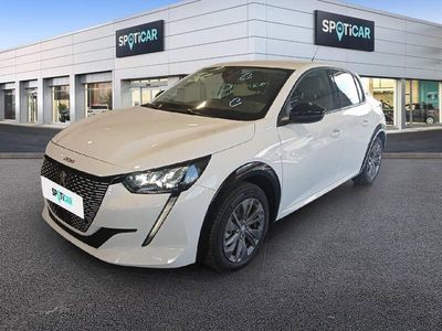 Blanco Usado 2024 Peugeot e-208 Allure Utilitario | 25.990 € (Un poco caro)