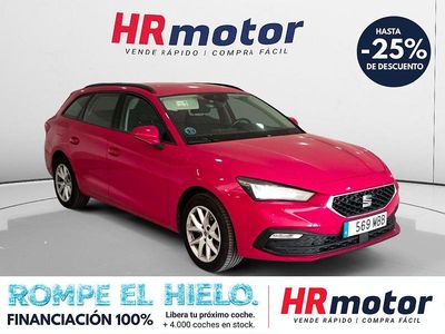 Usado Seat Leon Reference 116 CV (85 kW) 2022 Rojo Familiar