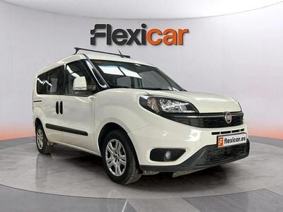 Usado Fiat Doblò Easy 95 CV (69 kW) 2020 Blanco Monovolumen