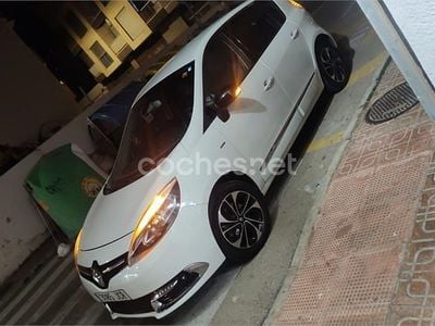 Usado Renault Scénic III Bose Edition 130 CV (95 kW) 2015 Blanco Monovolumen