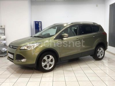 Usado Ford Kuga Trend 140 CV (102 kW) 2014 Verde SUV
