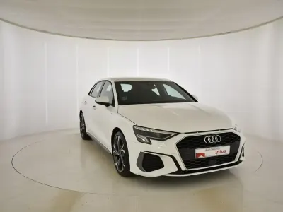 Usado Audi A3 116 CV (85 kW) 2021 Blanco Berlina