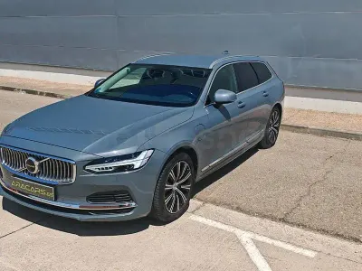 Usado Volvo V90 Plus 350 CV (257 kW) 2022 Gris / plata Familiar