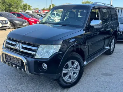 Usado Mitsubishi Montero 170 CV (125 kW) 2008 Negro SUV