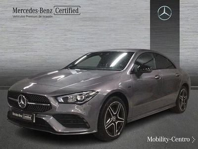 Mountaingrau met. Usado 2020 Mercedes CLA250 AMG line Berlina | 30.900 € (Precio justo)