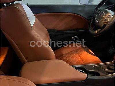 Blanco Usado 2023 Dodge Challenger SXT Coupe | 23.700 €
