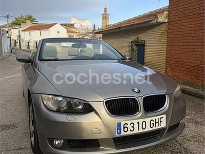 Usado BMW 320 Cabriolet 170 CV (125 kW) 2008 Beige Descapotable