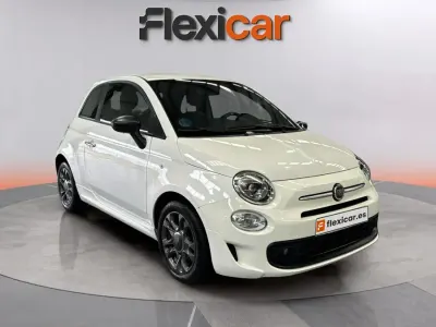 Używany Fiat 500 Club 71 KM (52 kW) 2022 Biały Sedan/Limuzyna