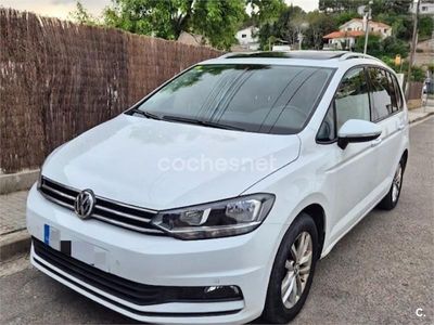 Usado VW Touran Advance 115 CV (84 kW) 2018 Blanco Monovolumen