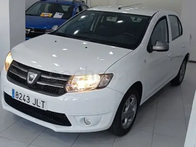 Usado Dacia Logan Ambiance 90 CV (66 kW) 2016 Blanco Berlina