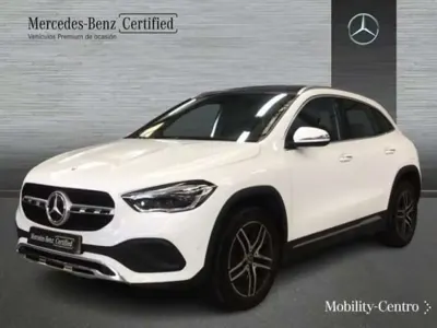 Usado Mercedes GLA200 150 CV (110 kW) 2021 Blanco SUV