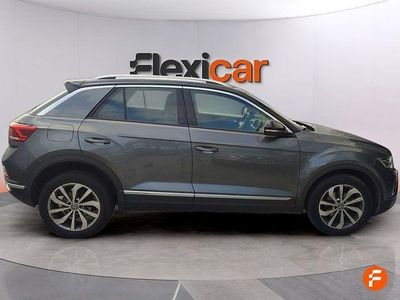 Usado VW T-Roc Life 110 CV (80 kW) 2023 Negro SUV