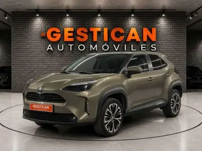 Usado Toyota Yaris Cross Style 116 CV (85 kW) 2024 Verde SUV