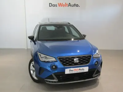 Usado Seat Arona FR 115 CV (84 kW) 2024 Azul SUV