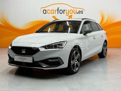 Usado Seat Leon FR 130 CV (95 kW) 2022 Blanco Familiar