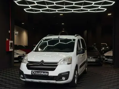 Usado Citroën Berlingo XTR 99 CV (72 kW) 2016 Blanco Monovolumen