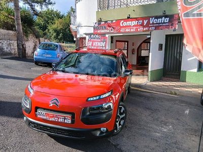 Usado Citroën C4 Picasso Feel 100 CV (73 kW) 2016 Rojo Monovolumen