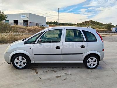 Gris / plata Usado 2003 Opel Meriva Cosmo Monovolumen | 2390 € (Precio justo)