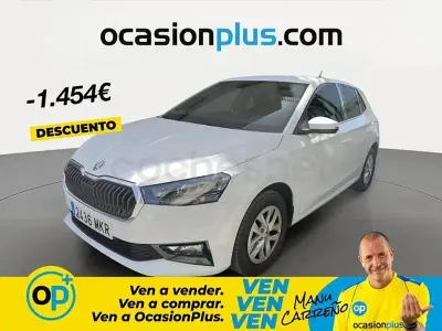 Usado Skoda Fabia Ambition 80 CV (58 kW) 2023 Blanco Utilitario