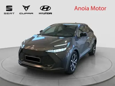 Usado Toyota C-HR Advance 140 CV (102 kW) 2024 Gris SUV